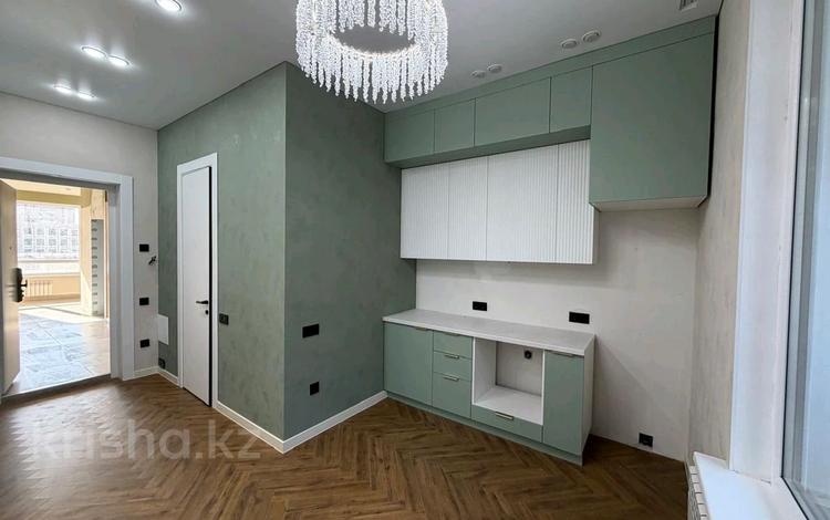 2-бөлмелі пәтер · 44 м² · 3/7 қабат, E 496 4 — Мангилик Ел, бағасы: 32 млн ₸ в Астане, Есильский р-н — фото 2