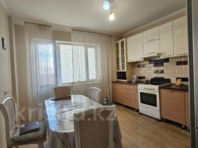 3-бөлмелі пәтер · 87.3 м² · 8/16 қабат, Юго-Восток ш/а., Шахтеров 52, бағасы: 43 млн ₸ в Караганде, Казыбек би р-н