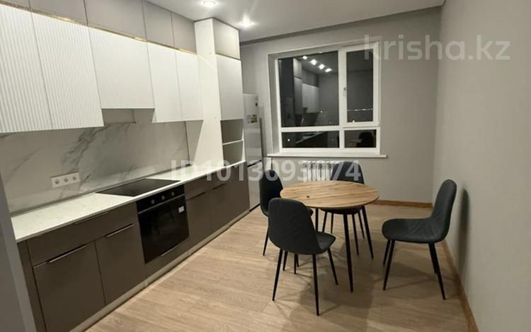 2-комнатная квартира · 70 м² · 7/7 этаж, Сарытогай 13 за 350 000 ₸ в Астане, Есильский р-н — фото 2