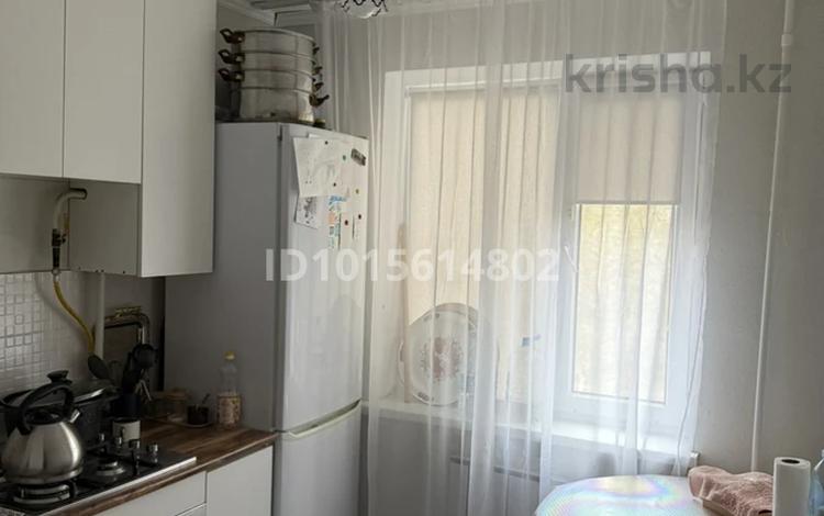 2-бөлмелі пәтер · 48 м² · 3/5 қабат, 2 ш/а. 273/1 — Бр жубановых, бағасы: 19 млн ₸ в Актобе, мкр 8 — фото 2