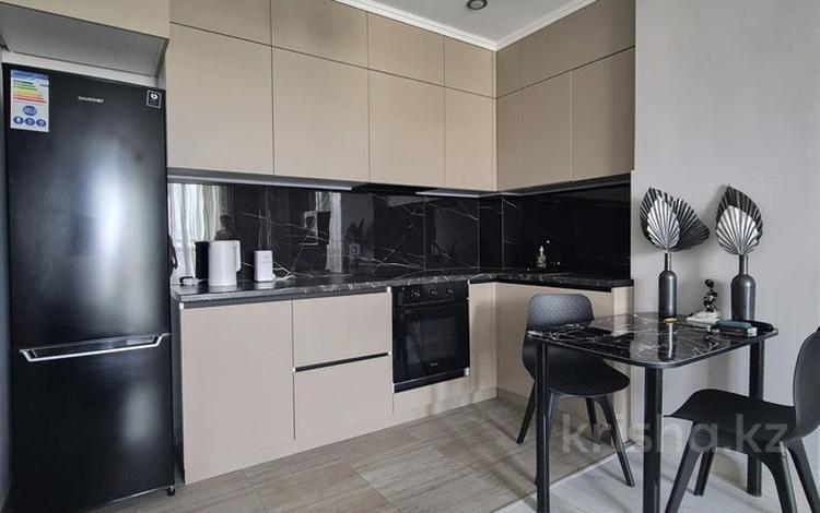 2-бөлмелі пәтер · 50 м² · 15/19 қабат, Жандосова, бағасы: 300 000 ₸ в Алматы, Бостандыкский р-н — фото 2