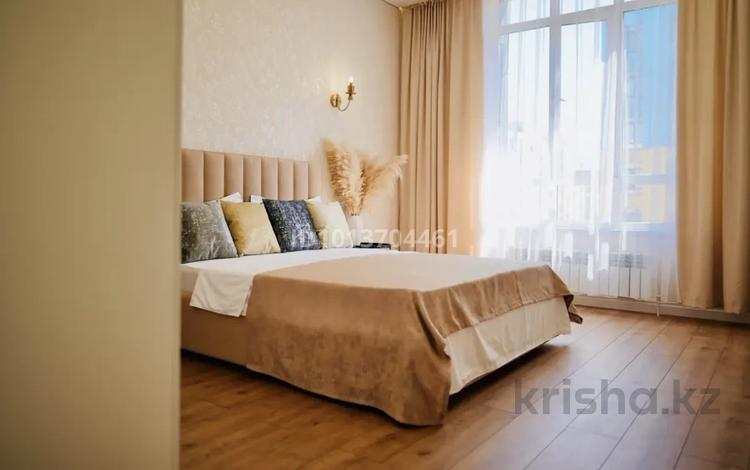 2-комнатная квартира · 53 м² · 8/18 этаж, Туран 39/2 — Хан шатыр за 27 000 ₸ в Астане, Нура р-н — фото 2