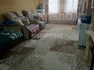 Отдельный дом · 3 комнаты · 100 м² · 5 сот., Ержанова 49 за 14 млн 〒 в Балхаше