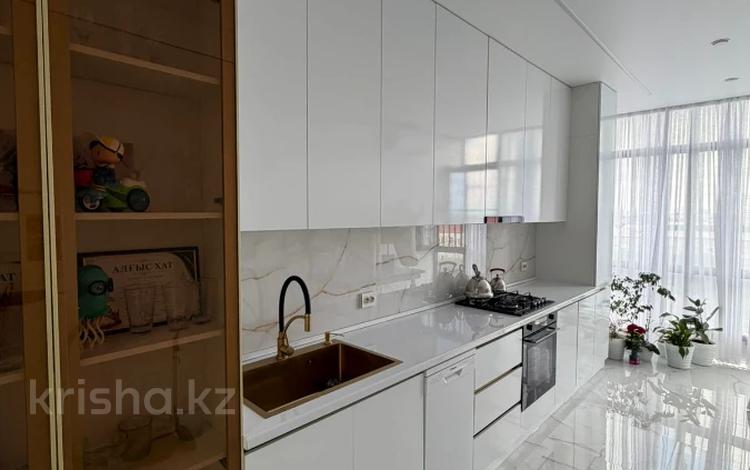 2-бөлмелі пәтер · 74 м² · 9/10 қабат, Азаттык 64а, бағасы: 42 млн ₸ в Атырау — фото 6