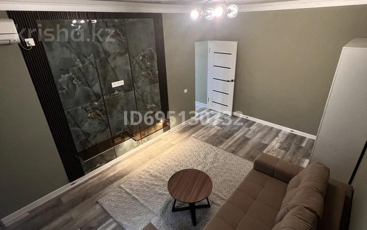1-комнатная квартира · 40 м² · 1/5 этаж, Тулебаева 32 — Гума за 300 000 ₸ в Алматы, Медеуский р-н — фото 2