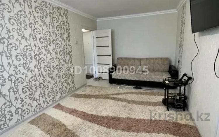 1-комнатная квартира · 28 м² · 5/5 этаж, Курмангазы 166 за 130 000 ₸ в Уральске — фото 2