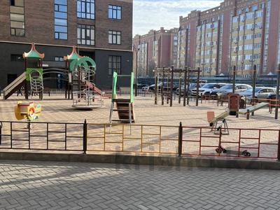 3-бөлмелі пәтер · 130 м² · 10/10 қабат, Санкибай батыра 40в, бағасы: 39 млн ₸ в Актобе