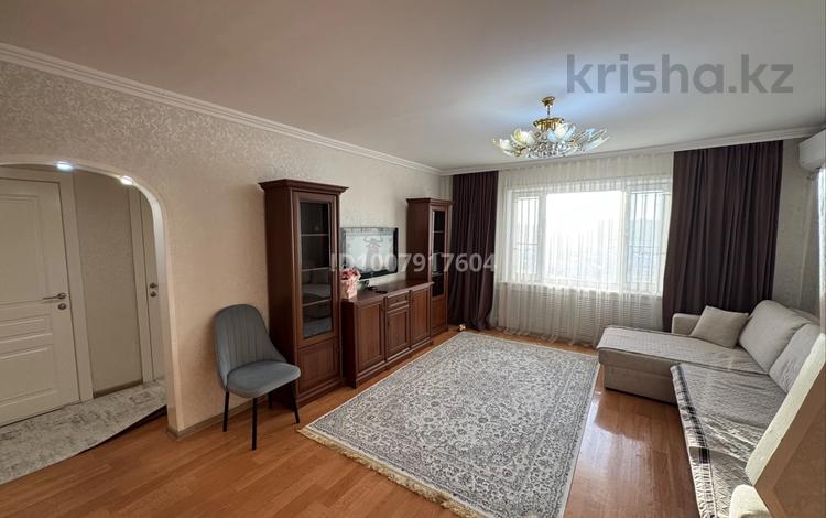 4-комнатная квартира · 80 м² · 8/9 этаж, Дулатова 167 — Дулатова пересечение Герцена центр за 33.5 млн 〒 в Семее — фото 2