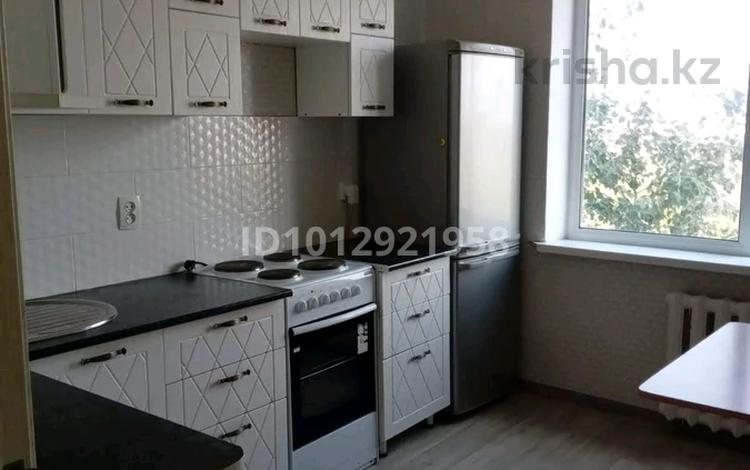 2-бөлмелі пәтер · 56 м² · 4/9 қабат, Майкудук, Майкудук, мкр Голубые пруды 12, бағасы: 160 000 ₸ в Караганде, Алихана Бокейханова р-н — фото 2