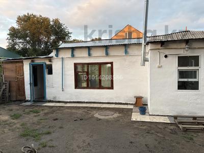 Үйдің бір бөлігі · 3 бөлме · 80 м² · 2 жүзд., Жанкожа батыра 57б, бағасы: 7 млн ₸ в Актобе, мкр. Курмыш