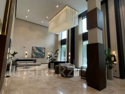 4-бөлмелі пәтер · 230 м² · 18 қабат, Динмухамеда Кунаева 8а, бағасы: 350 млн ₸ в Астане, Есильский р-н