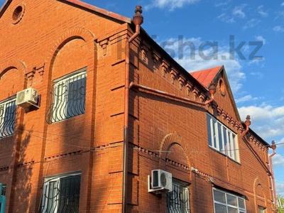 Жеке үй · 7 бөлме · 237.2 м² · 13 жүзд., улица А. Байтурсынова, бағасы: 97 млн ₸ в Костанае