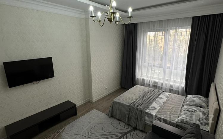 1-комнатная квартира · 41 м² · 3/12 этаж, Розыбакиева 181а за 17 000 ₸ в Алматы, Бостандыкский р-н — фото 2