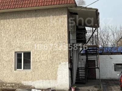 Отдельный дом · 20 комнат · 576 м² · 6 сот., Абай 105б за 200 млн ₸ в Есик