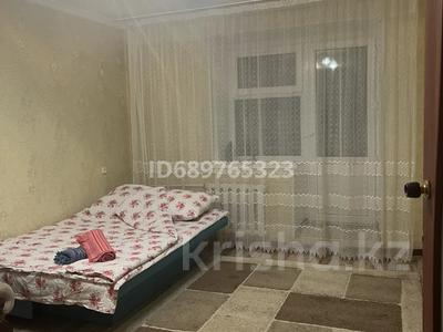 1-бөлмелі пәтер, 80 м², 3/10 қабат сағатына, мкр 11 110 — Актобе Ажары, бағасы: 2 000 〒