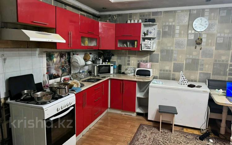 Отдельный дом • 4 комнаты • 160 м² • помесячно, Шмидта 115 за 250 000 〒 в Алматы, Турксибский р-н — фото 2