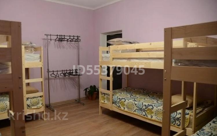 1 комната · 30 м² · 2/3 этаж, Есенова 13А — Маметовой за 2 190 〒 в Алматы, Медеуский р-н — фото 4