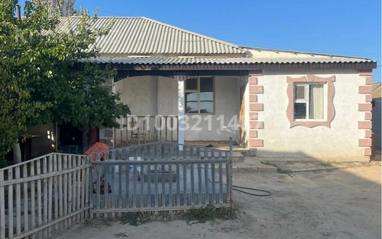 Отдельный дом · 4 комнаты · 900 м² · 1 сот., Еркегулов 36 за 6 млн 〒 в Форте-шевченко — фото 4