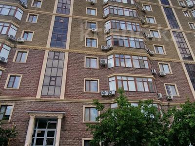 2-бөлмелі пәтер · 79 м² · 5/9 қабат, Валиханова 13-21, бағасы: 43 млн ₸ в Атырау