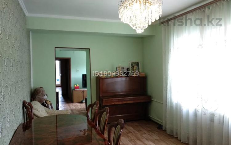 4-бөлмелі пәтер · 90 м² · 4/5 қабат, мкр Жулдыз-1 — Напротив школы, бағасы: 46 млн ₸ в Алматы, Турксибский р-н — фото 2