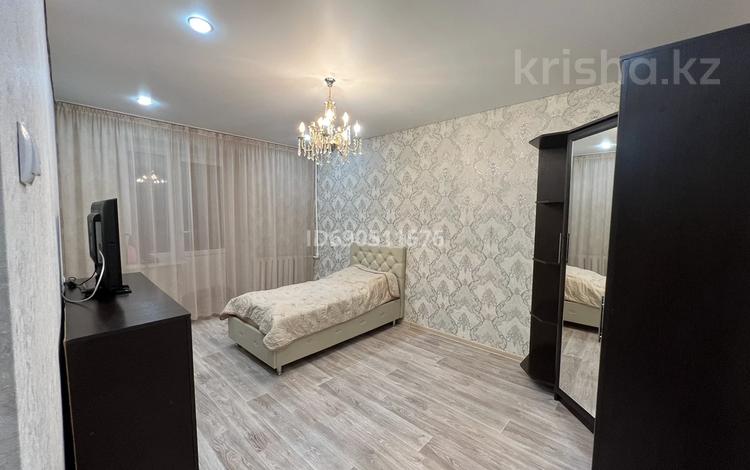 2-комнатная квартира, 49 м², 7/9 этаж, мкр Юго-Восток, 30й микрорайон 7