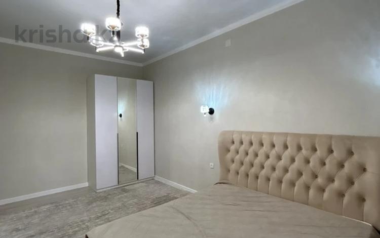2-комнатная квартира · 80 м² · 14/17 этаж, 17-й мкр 23 за 360 000 ₸ в Актау — фото 2