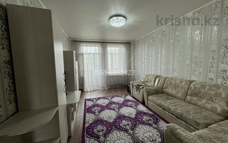 2-бөлмелі пәтер · 52 м² · 4/5 қабат, Жаңа қала ш/а., Лободы 7, бағасы: 250 000 ₸ в Караганде, Казыбек би р-н — фото 2