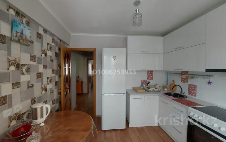2-бөлмелі пәтер · 52 м² · 2/5 қабат, Утепова 33, бағасы: 28 млн ₸ в Усть-Каменогорске — фото 2