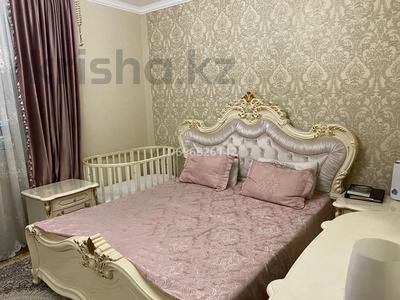 Аренда квартир в Алматы: 3-комнатная квартира · 70 м² · 11/12 этаж · помесячно, мкр Акбулак, Дарабоз за 300 000 〒 3-комнатная квартира · 70 м² · 11/12 этаж · помесячно, мкр Акбулак, Дарабоз за 300 000 〒 в Алматы, Алатауский р-н