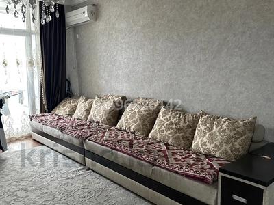 Аренда квартир в Алматы: 3-комнатная квартира · 70 м² · 11/12 этаж · помесячно, мкр Акбулак, Дарабоз за 330 000 〒 3-комнатная квартира · 70 м² · 11/12 этаж · помесячно, мкр Акбулак, Дарабоз за 330 000 〒 в Алматы, Алатауский р-н