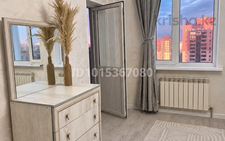 3-бөлмелі пәтер · 100 м² · 14/20 қабат, Кенесары 65, бағасы: 45 млн ₸ в Астане, р-н Байконур — фото 2