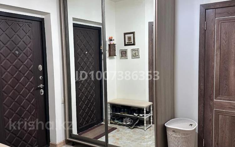 3-бөлмелі пәтер · 69.3 м² · 2/9 қабат, Қарғалы ш/а., Кенесары хана 54, бағасы: 49 млн ₸ в Алматы, Наурызбайский р-н — фото 2