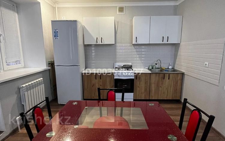 1-комнатная квартира · 40 м² · 2/7 этаж, мкр. Алтын орда, Мкр Батыс 2 49Д за 140 000 〒 в Актобе — фото 2