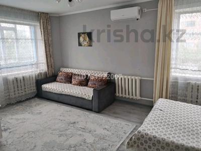 Аренда квартир по часам в Абай обл.: 1-комнатная квартира · 30 м² · 2/5 этаж · по часам, 408квартал 17 — 408квартал за 1 500 〒 1-комнатная квартира · 30 м² · 2/5 этаж · по часам, 408квартал 17 — 408квартал за 1 500 〒 в Семее
