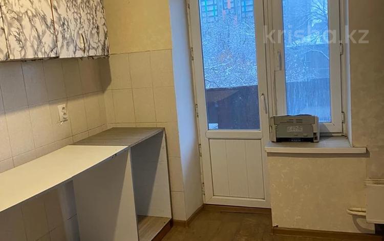 2-бөлмелі пәтер · 52 м² · 4/5 қабат, мкр №3 — Кирпичный дом, бағасы: 32.5 млн ₸ в Алматы, Ауэзовский р-н — фото 4
