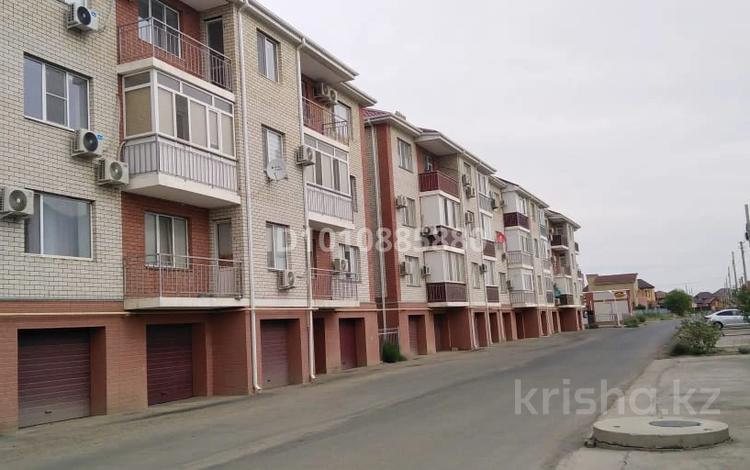 3-комнатная квартира · 87 м² · 1/3 этаж, Нарембаева 17/2 — Возле школы №40 и сзади учебного центра АДЖИП за 42 млн ₸ в Атырау — фото 3