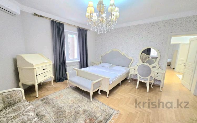 5-бөлмелі пәтер · 195 м² · 8/14 қабат, Луганского 1, бағасы: 80 000 ₸ в Алматы, Медеуский р-н — фото 2
