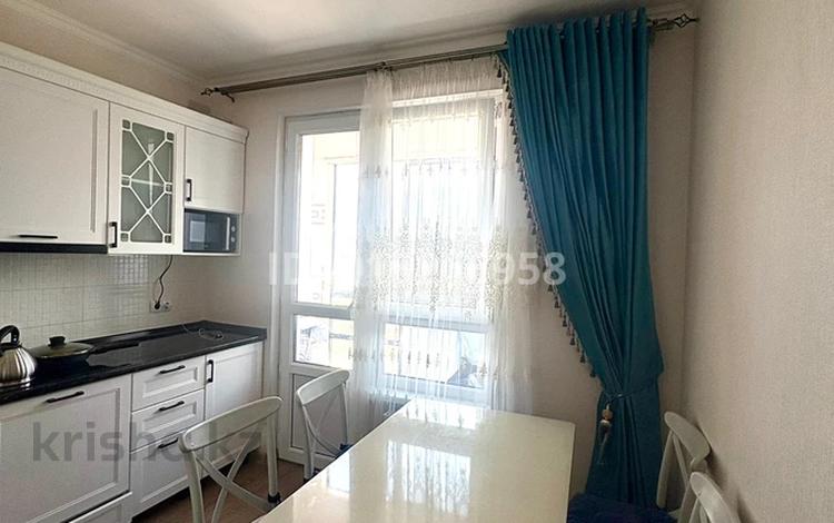 1-комнатная квартира · 36 м² · 16/17 этаж, Бектурова 4/6 — улица Туран/ Керей Жанибек хандар за 250 000 ₸ в Астане, Нура р-н — фото 2