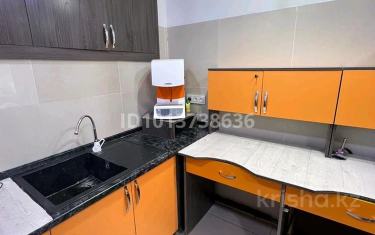 Кабинеттер және жұмыс орындары · 15 м², бағасы: 250 000 ₸ в Семее — фото 2