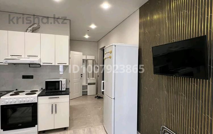 1-комнатная квартира · 32 м² · 2/10 этаж, мкр Шугыла, Мкрн Шугыла за 200 000 ₸ в Алматы, Наурызбайский р-н — фото 12