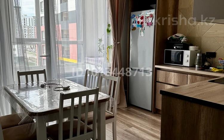 2-комнатная квартира · 40 м², Жубан Молдагалиев 7 за 29 млн ₸ в Астане, Нура р-н — фото 2