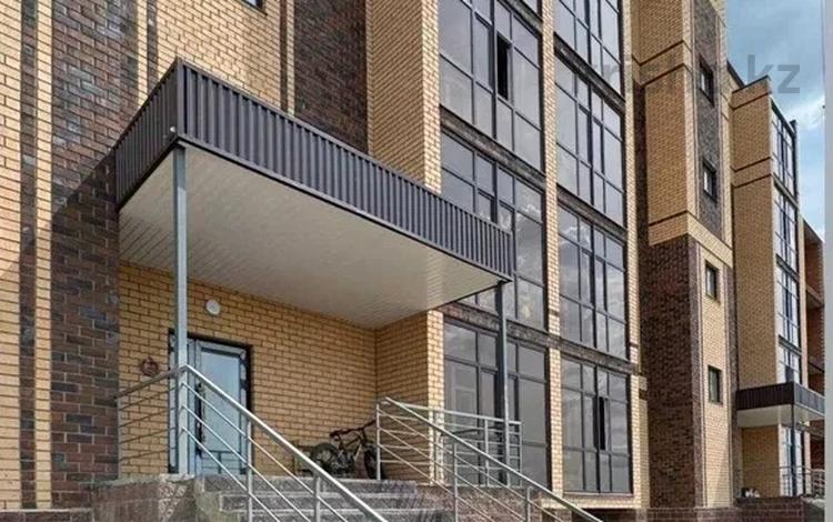 3-комнатная квартира · 83.8 м² · 2/5 этаж, Гастелло 26 — Мкр. Береке за ~ 33.5 млн ₸ в Петропавловске — фото 3