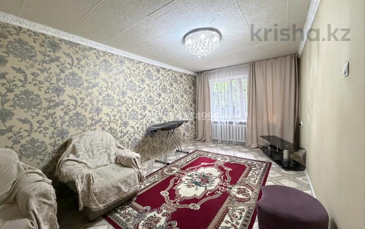 2-бөлмелі пәтер · 43 м² · 1/5 қабат, Айнабұлақ-2 ш/а. 61, бағасы: 200 000 ₸ в Алматы, Жетысуский р-н — фото 2