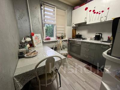3-бөлмелі пәтер · 62 м² · 2/5 қабат, Туркебаева 57, бағасы: 44 млн ₸ в Алматы, Алмалинский р-н