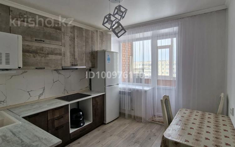 2-комнатная квартира · 40 м² · 3/5 этаж, Центральный микрорайон 24в — Кокше мол, теннисный корт, набережная, болашак сарай, суперм-т Шынгыс за 10 000 ₸ в Кокшетау — фото 2