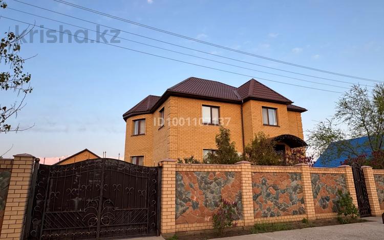 Отдельный дом · 6 комнат · 358 м² · 10 сот., Султанбек Кожанова за 100 млн 〒 в Актобе, жилой массив Жанаконыс — фото 2