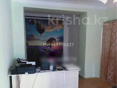 1-комнатная квартира · 25 м² · 1/3 этаж, Рыскулова 24/3 3 — Центральная площадь за 4.3 млн 〒 в Каратау