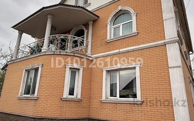 Отдельный дом · 10 комнат · 210 м² · 8 сот., мкр Туркестан 118 за 78 млн ₸ в Алматы, Алатауский р-н — фото 2