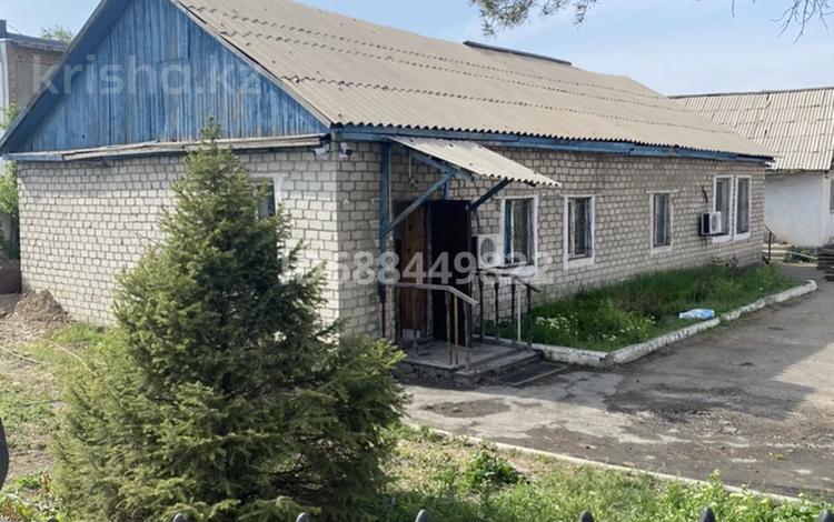 Свободное назначение, офисы, магазины и бутики, склады, азс, автосервисы и автомойки, сельское хозяйство, образование, кабинеты и рабочие места, студии · 140 м² за 150 000 〒 в Талдыкоргане — фото 2