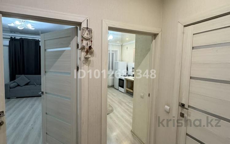 1-бөлмелі пәтер · 48 м² · 3/6 қабат, Тюленина 6, бағасы: 140 000 ₸ в Уральске — фото 2